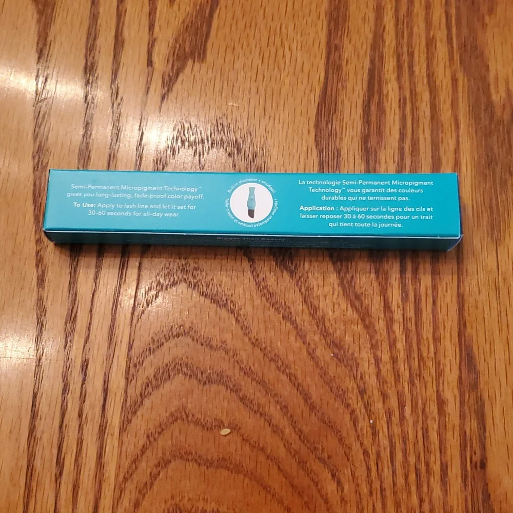 Thrive Causemetics Infinity Waterproof Eyeliner - Black - Picture 4 of 5
